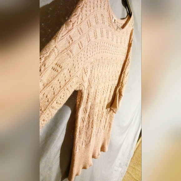Women's Knit Top - Picture 2 of 4